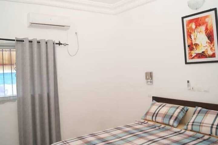 Room 48 of 67