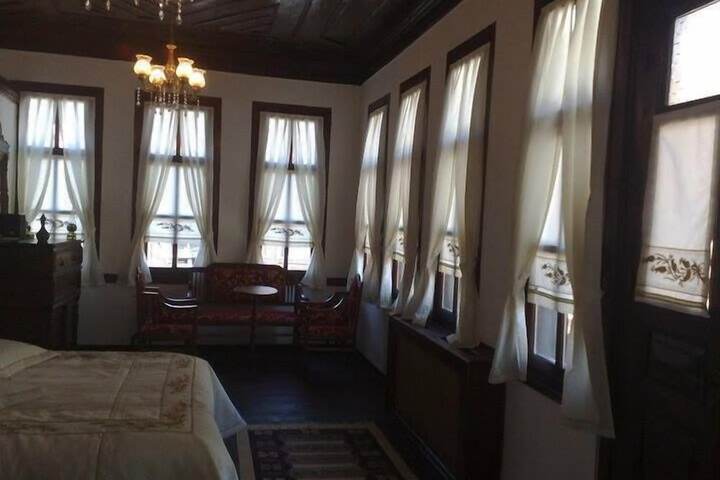 Room 2 of 15