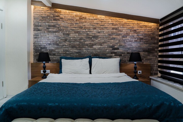 Room 21 of 50