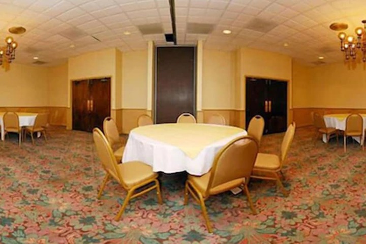 Banquet hall