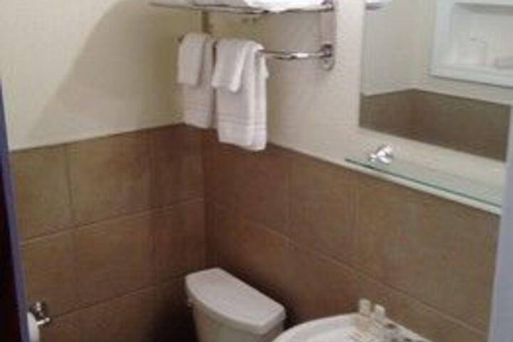Room 6 of 47