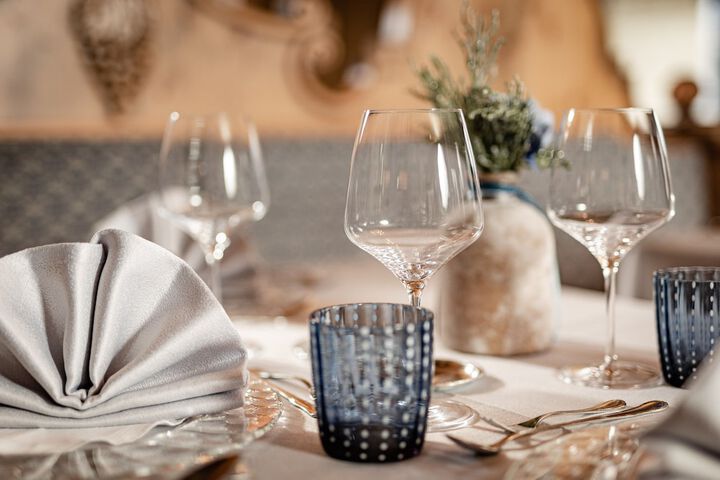 Dining 59 of 93