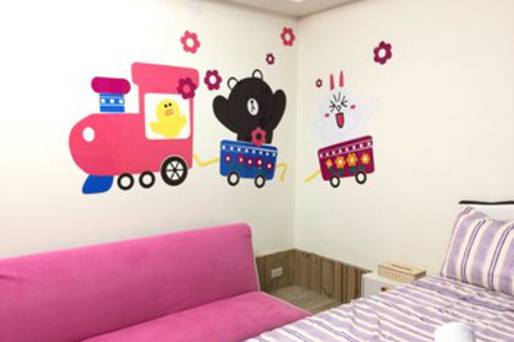 Room 32 of 57