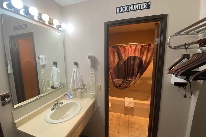 Room 74 of 106