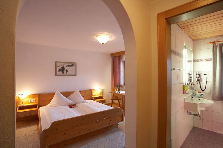 Room 6 of 54