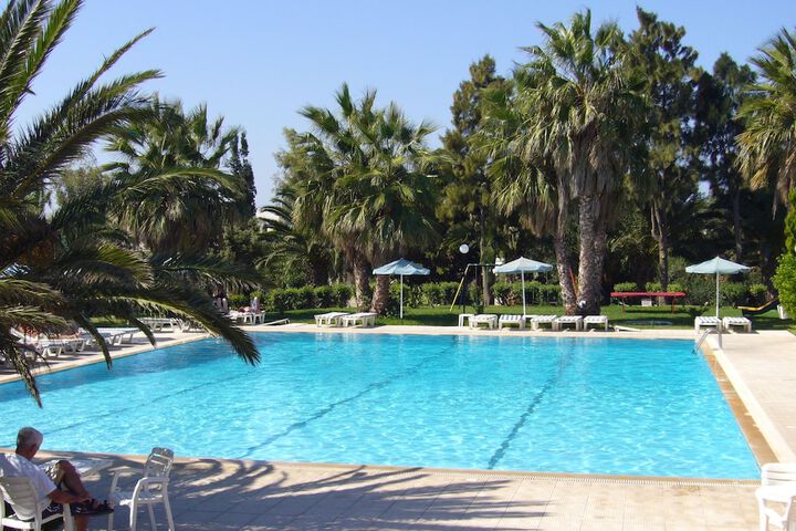 Pool Hotel