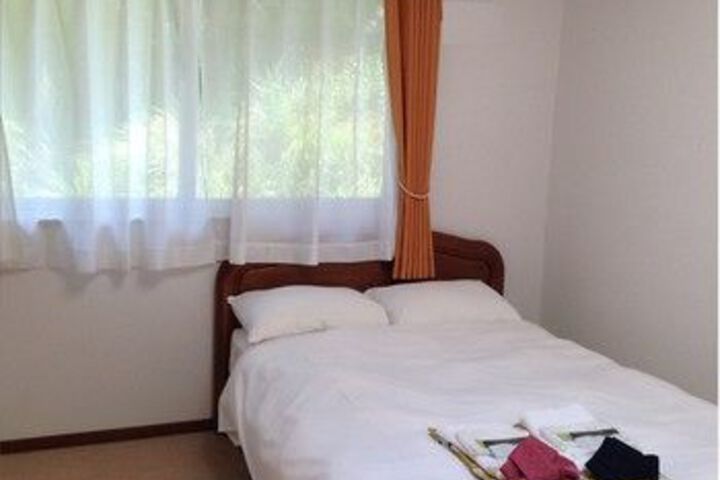 Room 15 of 23