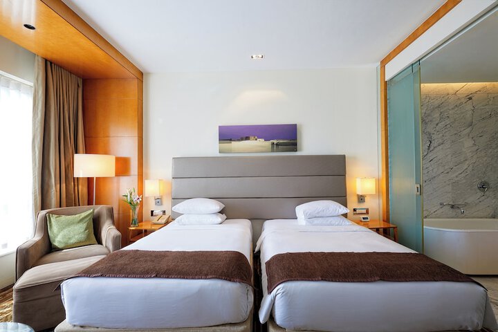 Room 40 of 135
