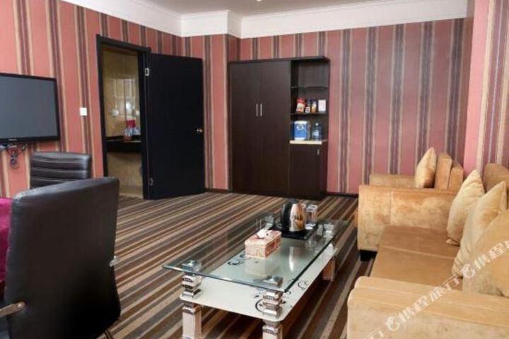 Laimei City Holiday Hotel