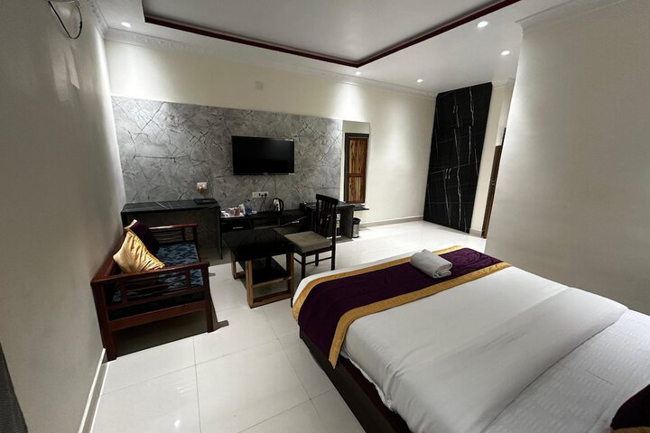 Room 11 of 22