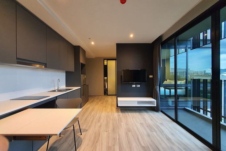 Room 10 of 18
