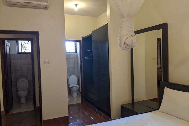 Room 14 of 71