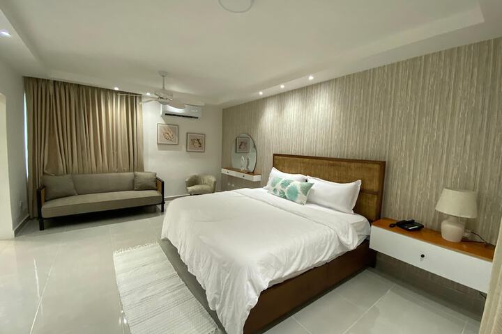 Room 5 of 22