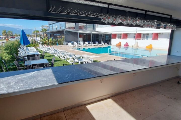 Pool 24 of 36