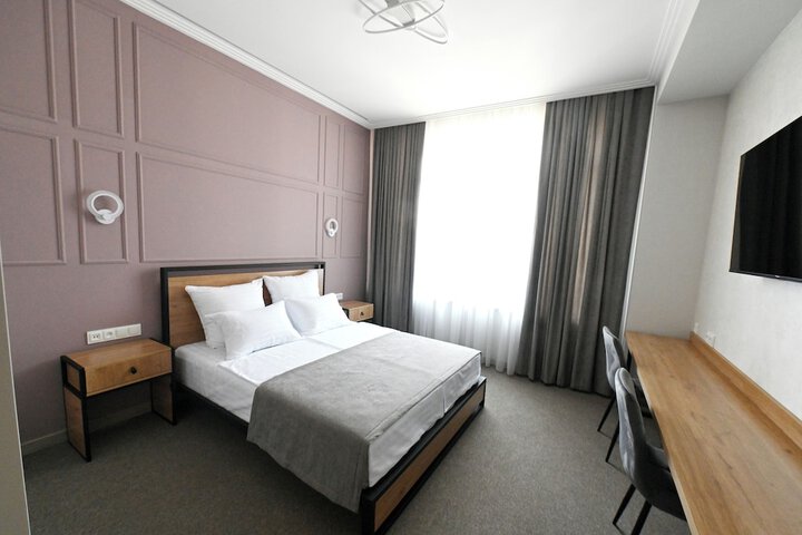 Room 18 of 38