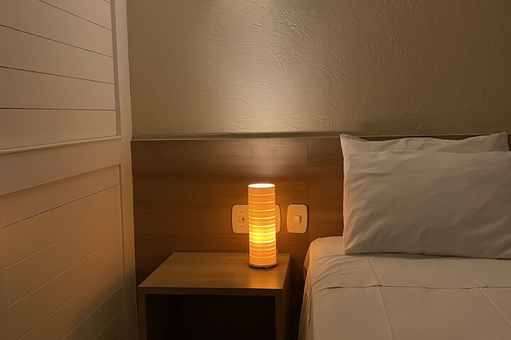 Room 10 of 37