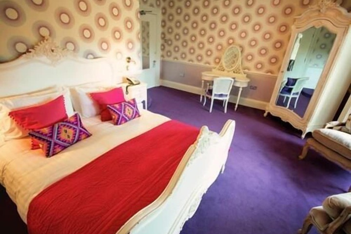 Room 3 of 58