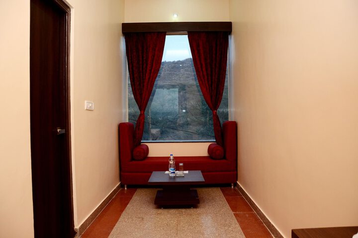 Room 17 of 60