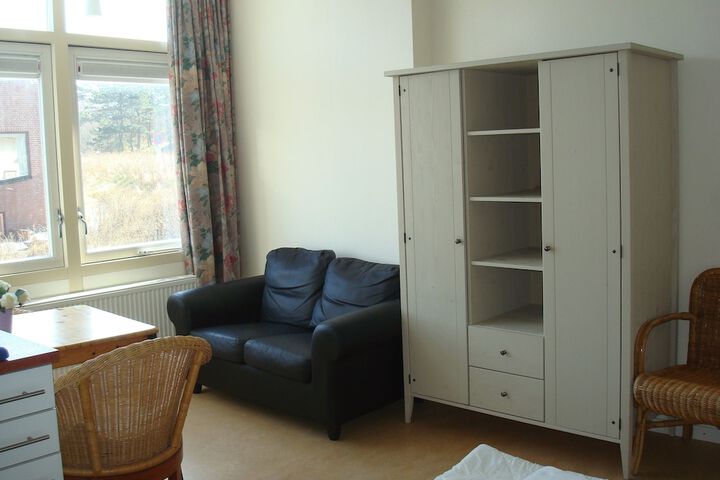 Room 6 of 36