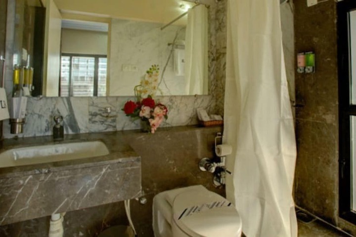 Room 25 of 58
