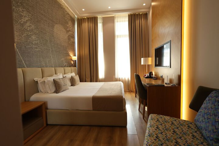 Room 52 of 136