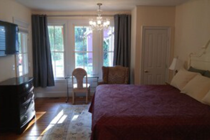 Room 32 of 38