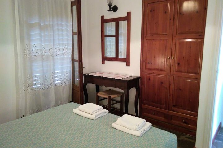 Room 6 of 40