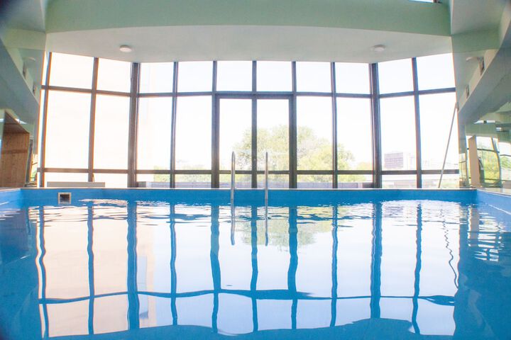Pool 54 of 76