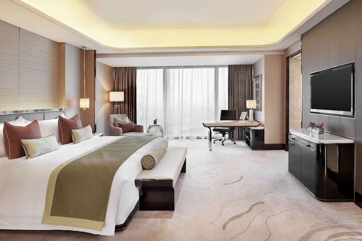 Room 14 of 84