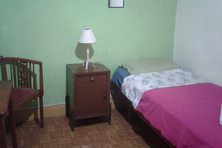 Room 5 of 30