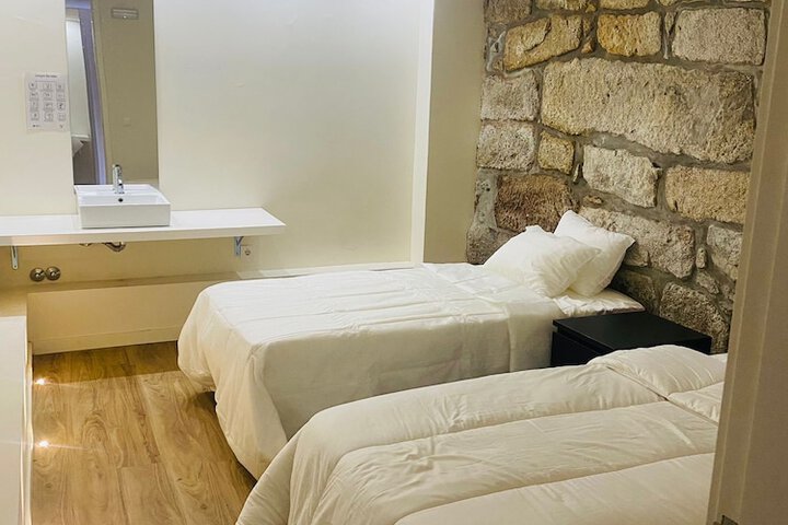 Room 10 of 30