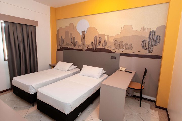 Room 26 of 121