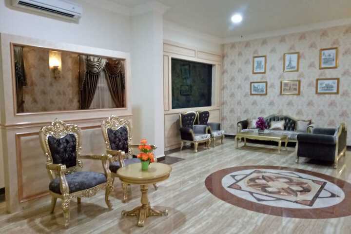 Guest Lobby