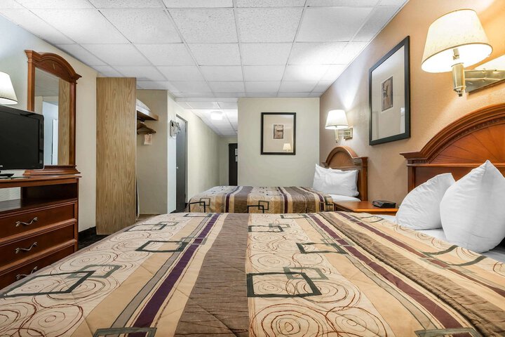 Room 20 of 29