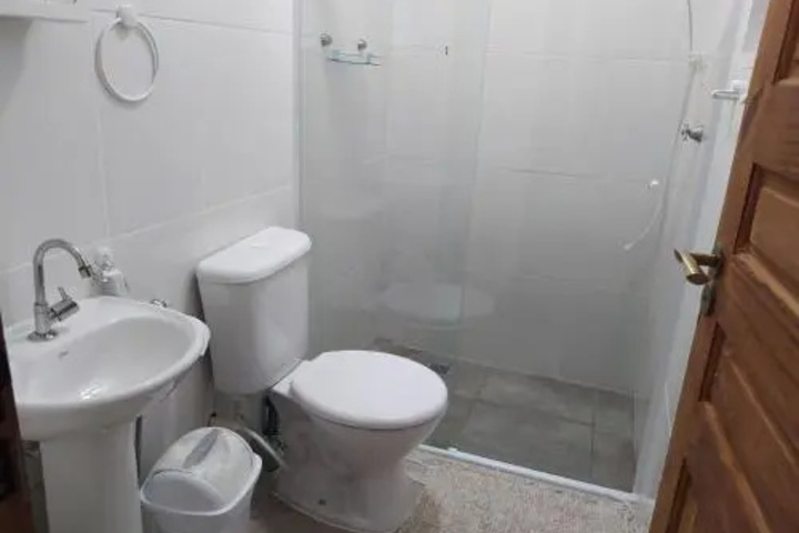 Room 5 of 12