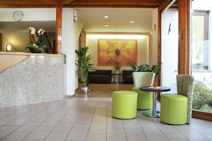Hotel Interior 4 of 38