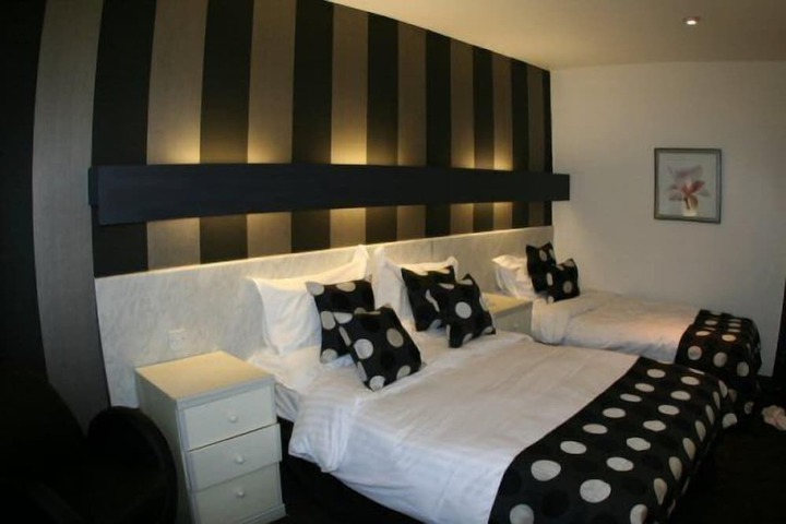 Room 16 of 59