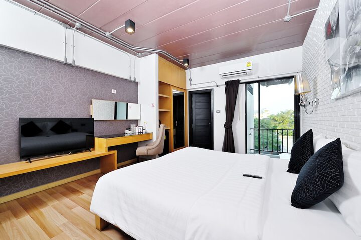 Room 14 of 51
