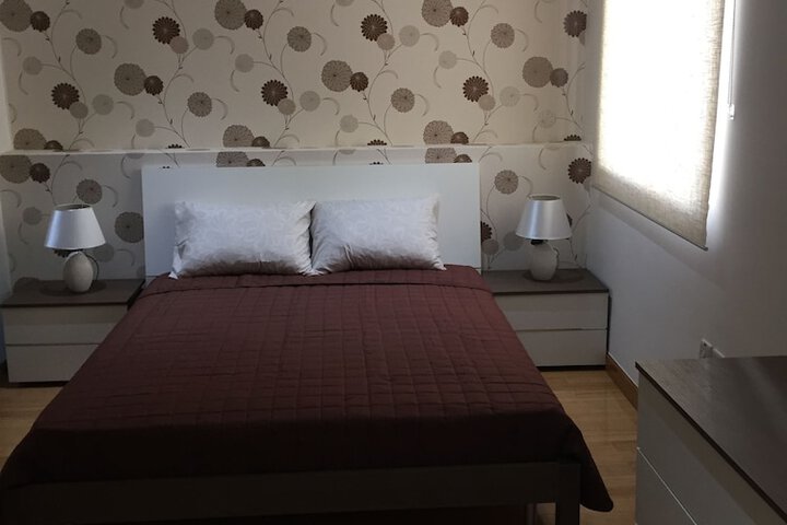 Room 6 of 20