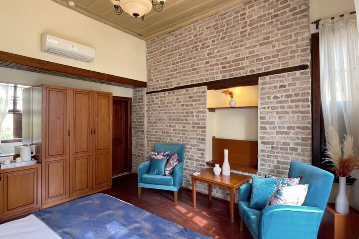 Room 30 of 56
