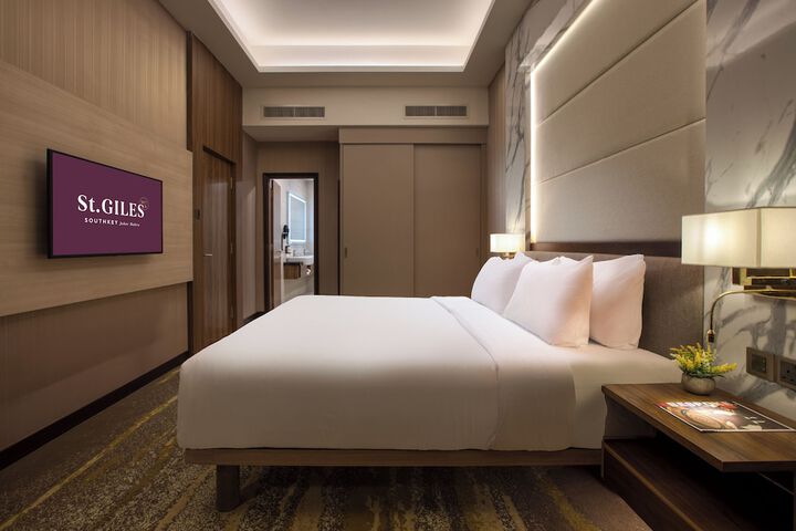 Room 8 of 30