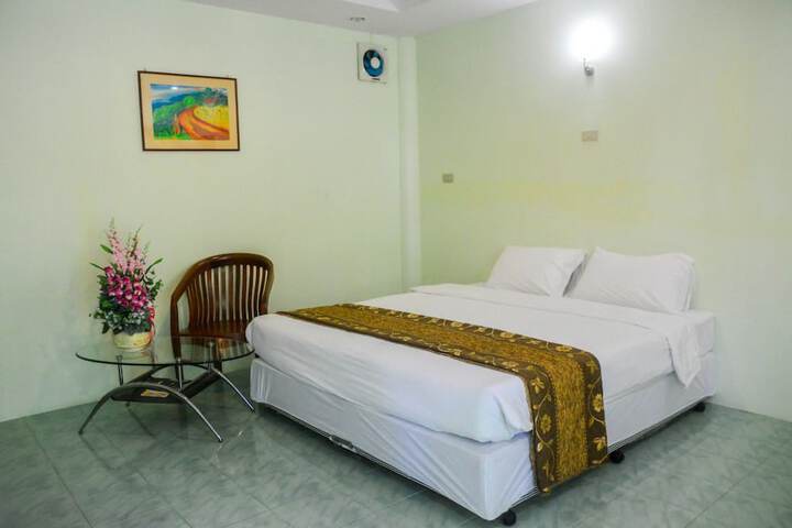 Room 35 of 95
