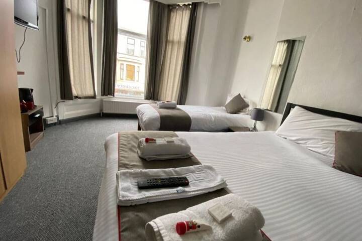 Room 19 of 35