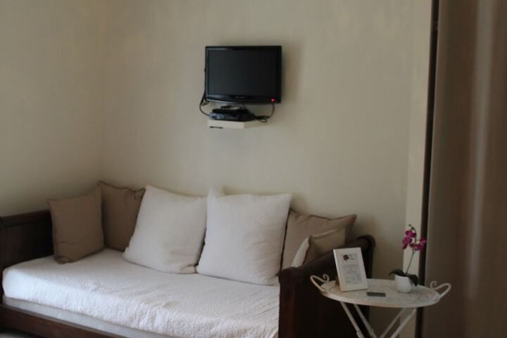 Room 7 of 40