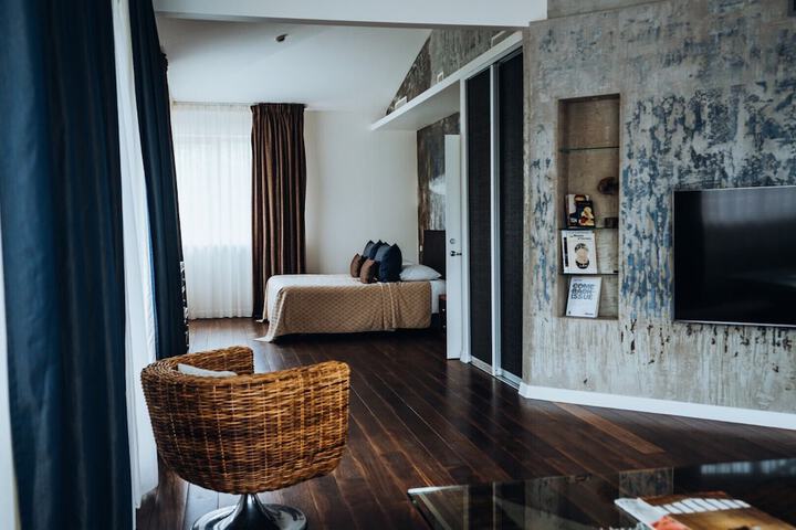 Room 44 of 176