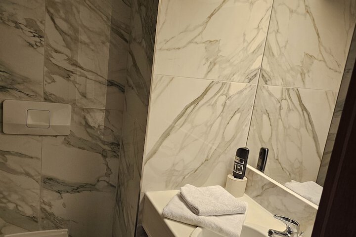 Bathroom Interior Photo