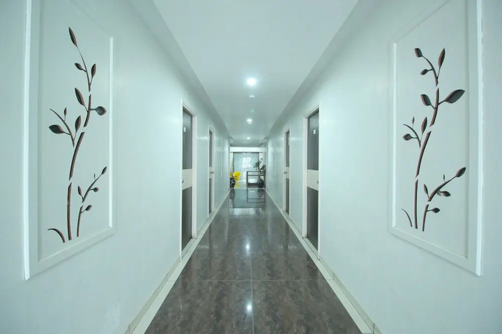 Room 12 of 14