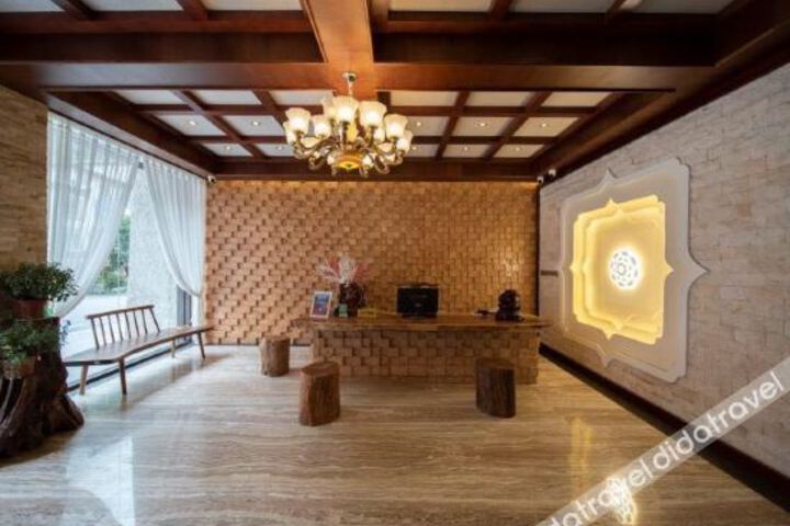 Hotel Interior 16 of 32