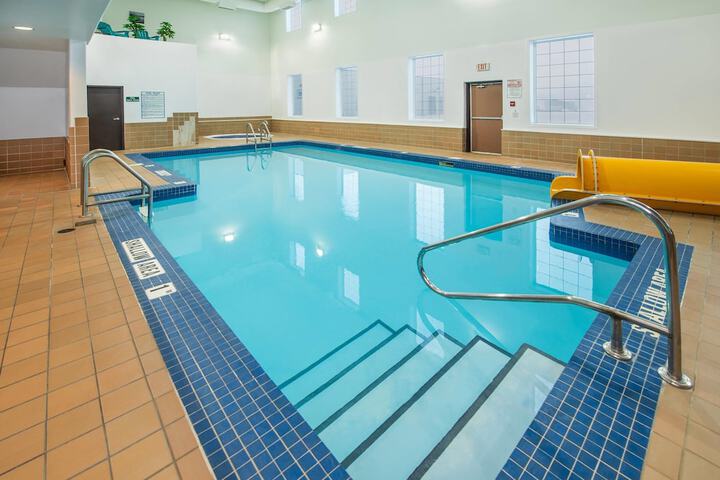 Hotel with Pool