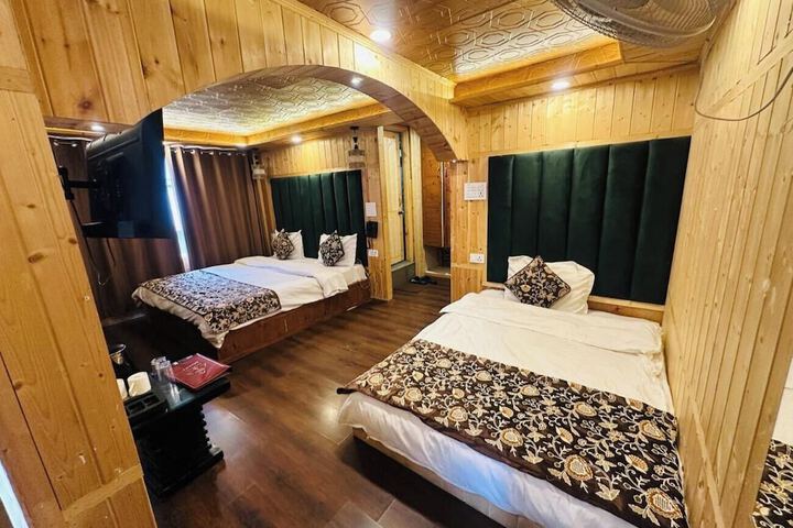 Room 2 of 13